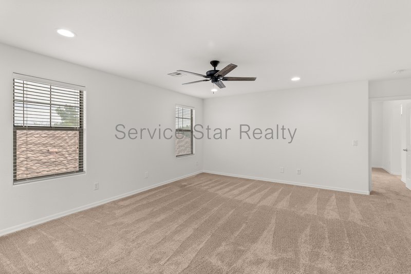 4 bedroom 3 bath in Gated Community of Nicholas Point! property image