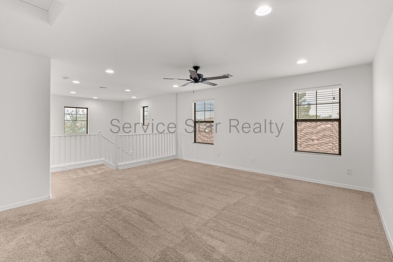 4 bedroom 3 bath in Gated Community of Nicholas Point! property image