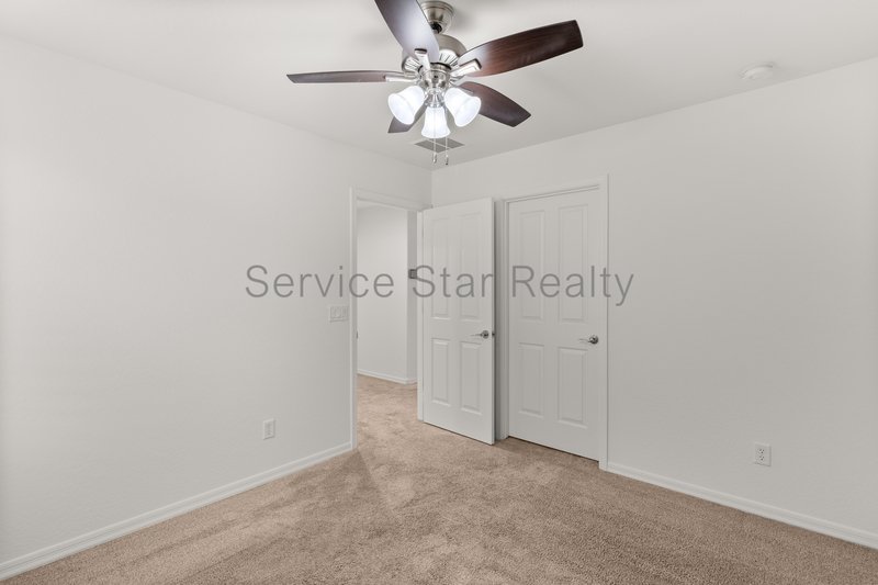 4 bedroom 3 bath in Gated Community of Nicholas Point! property image