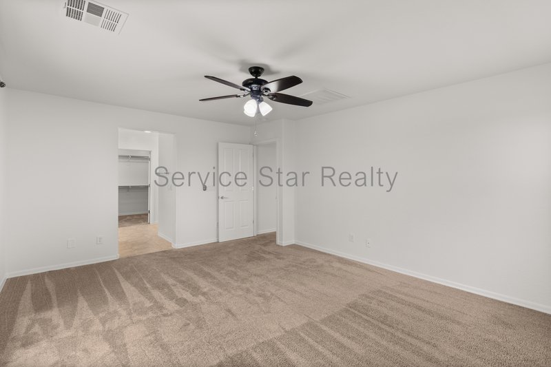 4 bedroom 3 bath in Gated Community of Nicholas Point! property image