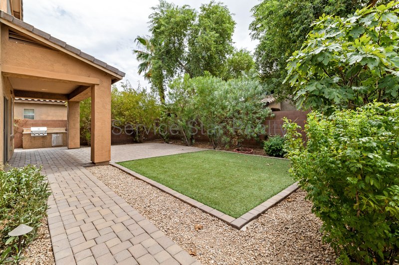 4 bedroom 3 bath in Gated Community of Nicholas Point! property image