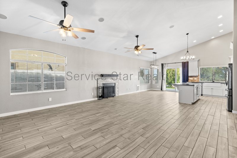 Beautiful Home on the Golf Course! property image