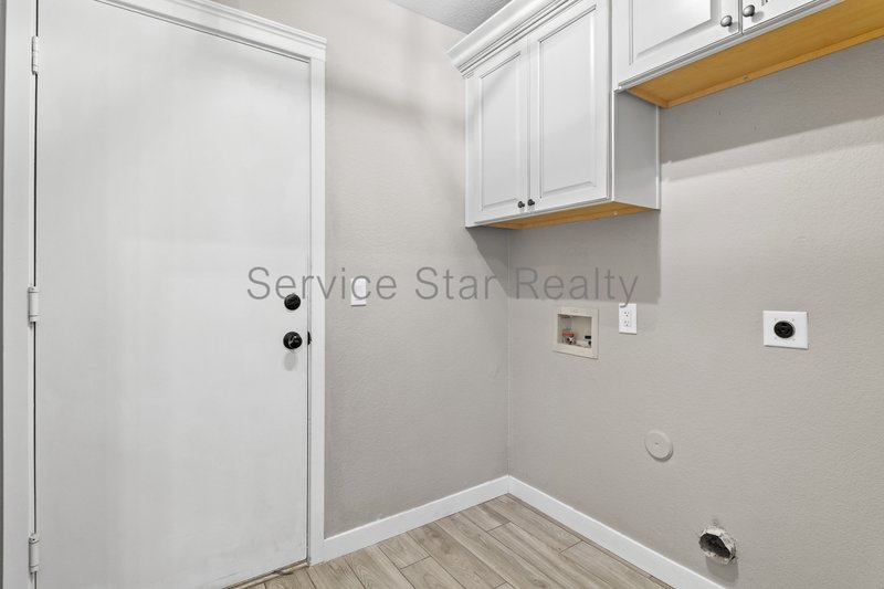 Beautiful Home on the Golf Course! property image