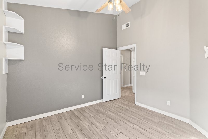 Beautiful Home on the Golf Course! property image