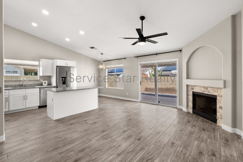 Beautiful 4-Bedroom Home Near South Mountain ? Convenient Phoenix Loca property image