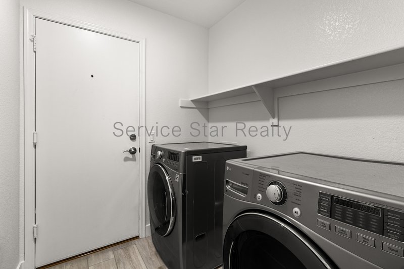 Beautiful 4-Bedroom Home Near South Mountain ? Convenient Phoenix Loca property image