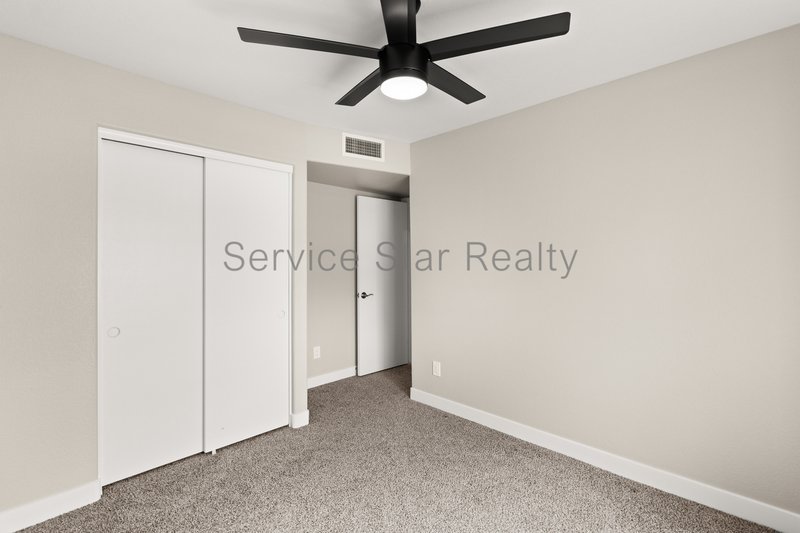 Beautiful 4-Bedroom Home Near South Mountain ? Convenient Phoenix Loca property image