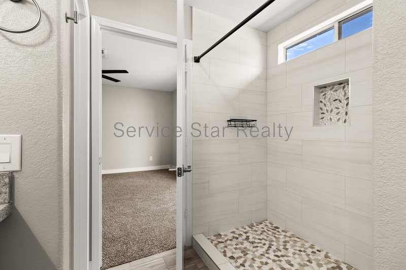 Beautiful 4-Bedroom Home Near South Mountain ? Convenient Phoenix Loca property image