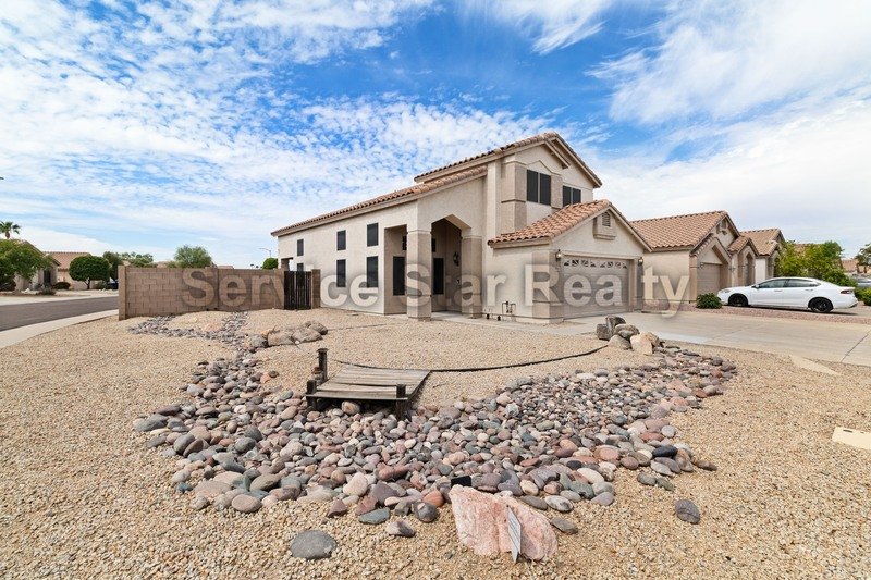 Spacious Corner Lot Home with Pool! property image