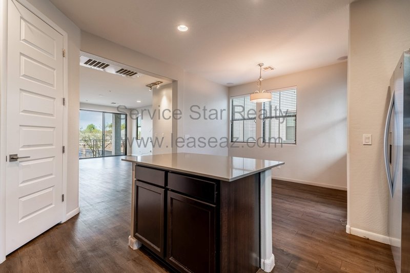 4 BED/3.5 Bath Townhome in Tempe!! property image