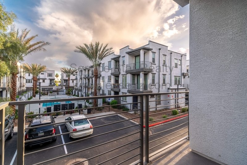 4 BED/3.5 Bath Townhome in Tempe!! property image