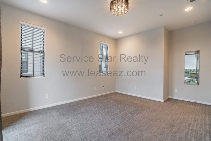 4 BED/3.5 Bath Townhome in Tempe!! property image