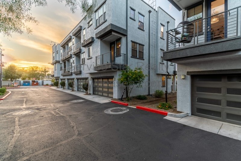 4 BED/3.5 Bath Townhome in Tempe!! property image