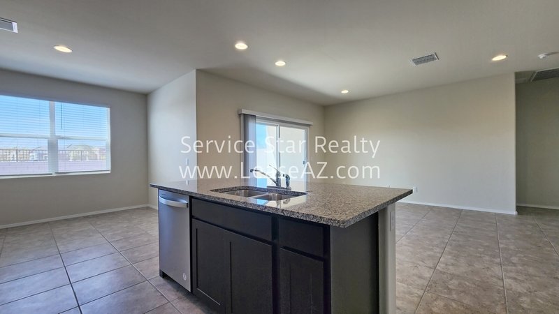 **MOVE IN SPECIAL -- 2 WEEKS FREE RENT!!** property image