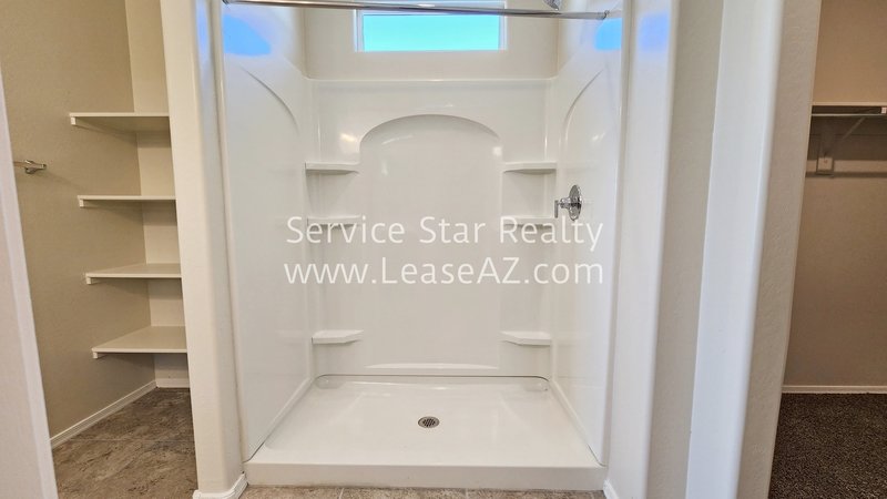 **MOVE IN SPECIAL -- 2 WEEKS FREE RENT!!** property image