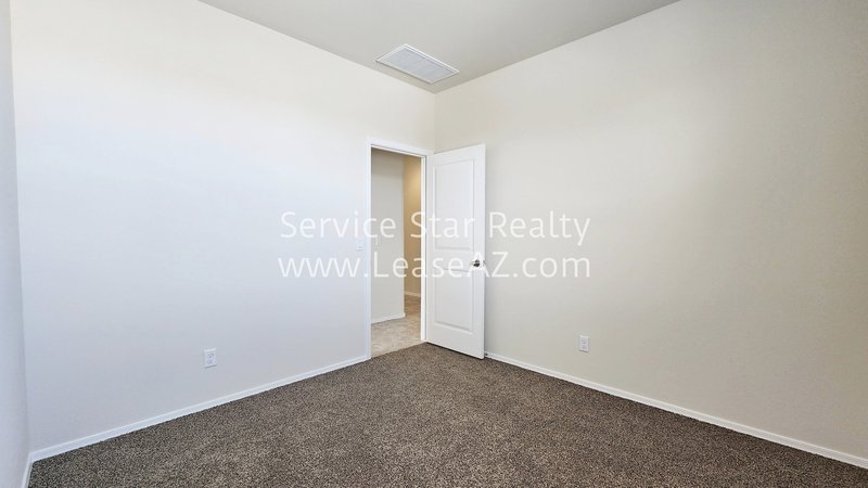 **MOVE IN SPECIAL -- 2 WEEKS FREE RENT!!** property image