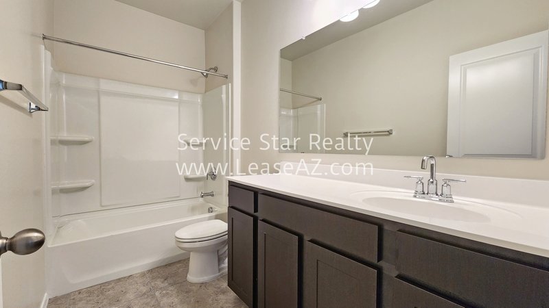 **MOVE IN SPECIAL -- 2 WEEKS FREE RENT!!** property image