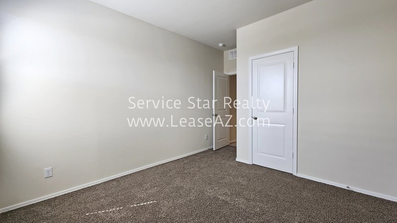 **MOVE IN SPECIAL -- 2 WEEKS FREE RENT!!** property image