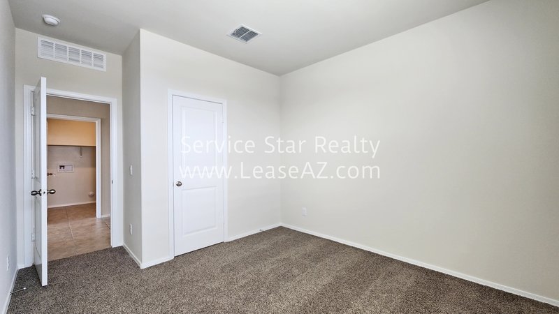 **MOVE IN SPECIAL -- 2 WEEKS FREE RENT!!** property image