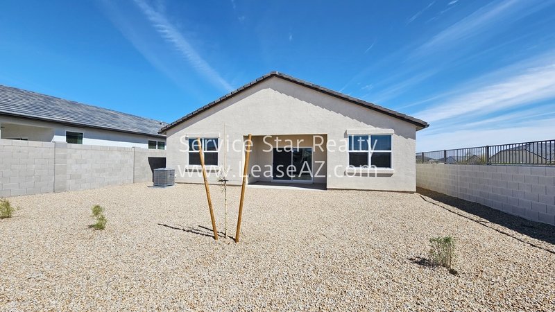 **MOVE IN SPECIAL -- 2 WEEKS FREE RENT!!** property image