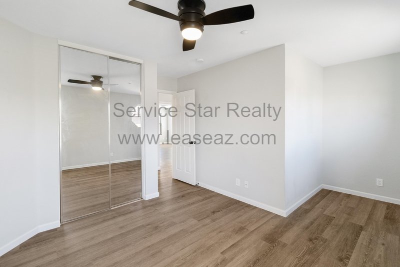 Stunning 4BED/2.5 Bath Home property image