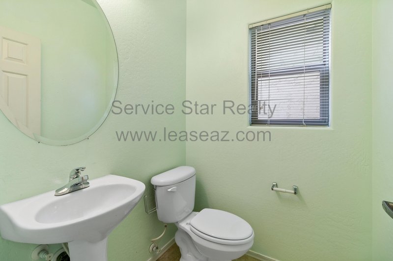 Fantastic 3BR/2.5BA in Surprise! property image