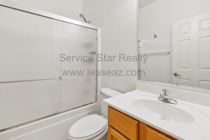 Fantastic 3BR/2.5BA in Surprise! property image