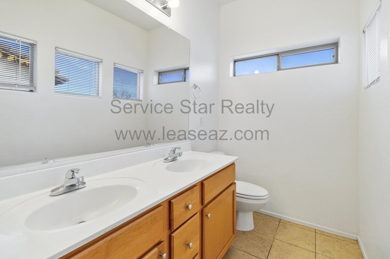 Fantastic 3BR/2.5BA in Surprise! property image