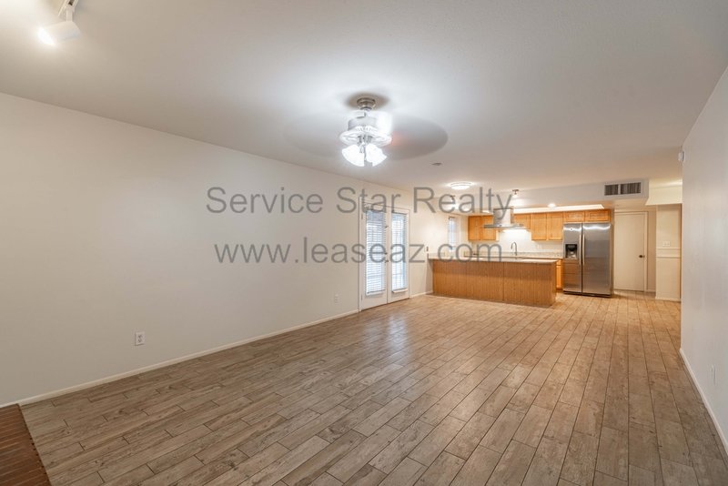 Awesome TEMPE 5bd/2ba home with Fireplace & POOL! property image