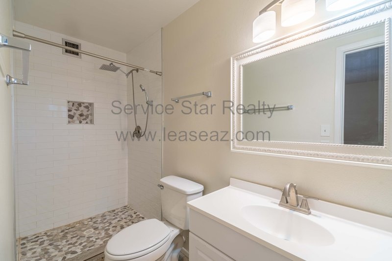 Awesome TEMPE 5bd/2ba home with Fireplace & POOL! property image