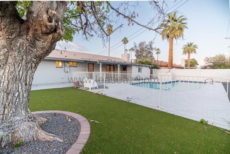 Awesome TEMPE 5bd/2ba home with Fireplace & POOL! property image