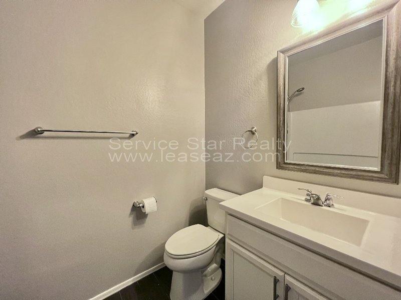 Gorgeous 3 bed/2ba in Goodyear! property image