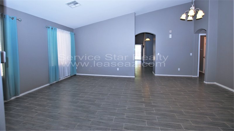 4 Bedroom, 2 bath with Pool in Goodyear! property image