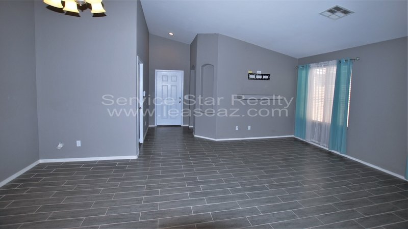 4 Bedroom, 2 bath with Pool in Goodyear! property image