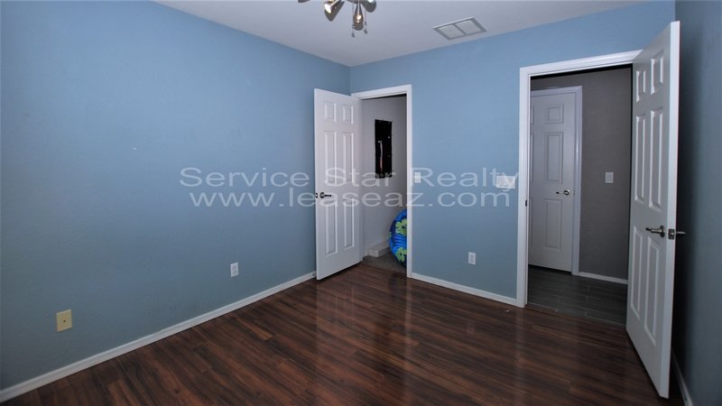 4 Bedroom, 2 bath with Pool in Goodyear! property image