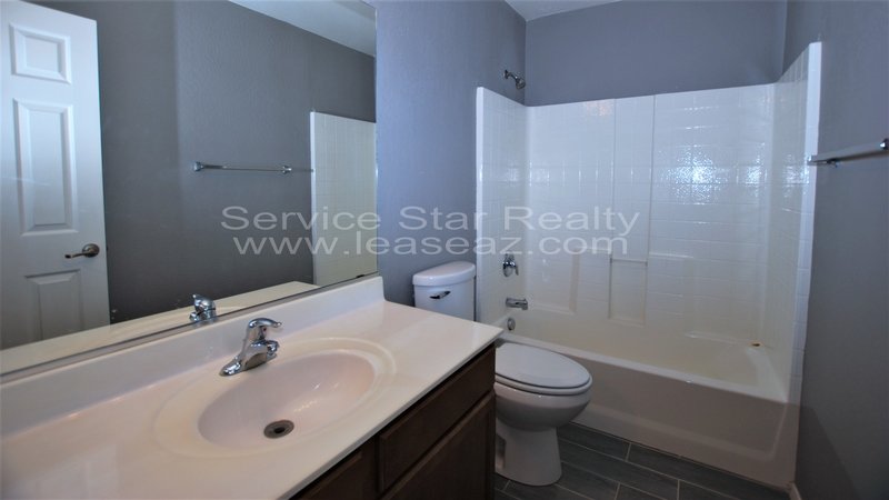 4 Bedroom, 2 bath with Pool in Goodyear! property image