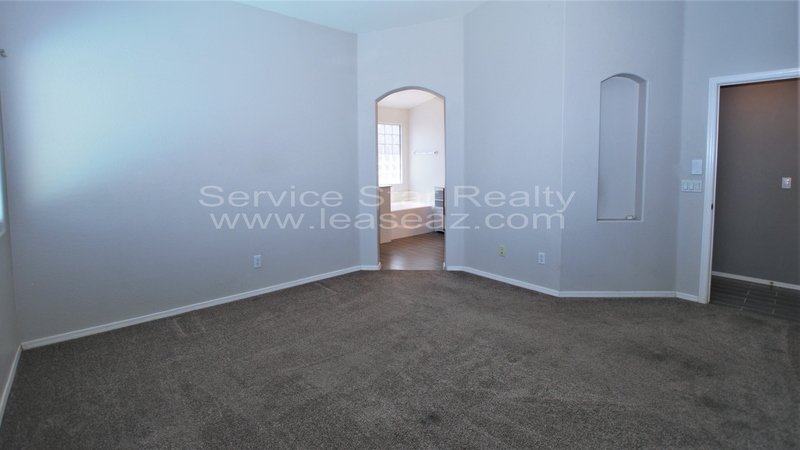 4 Bedroom, 2 bath with Pool in Goodyear! property image