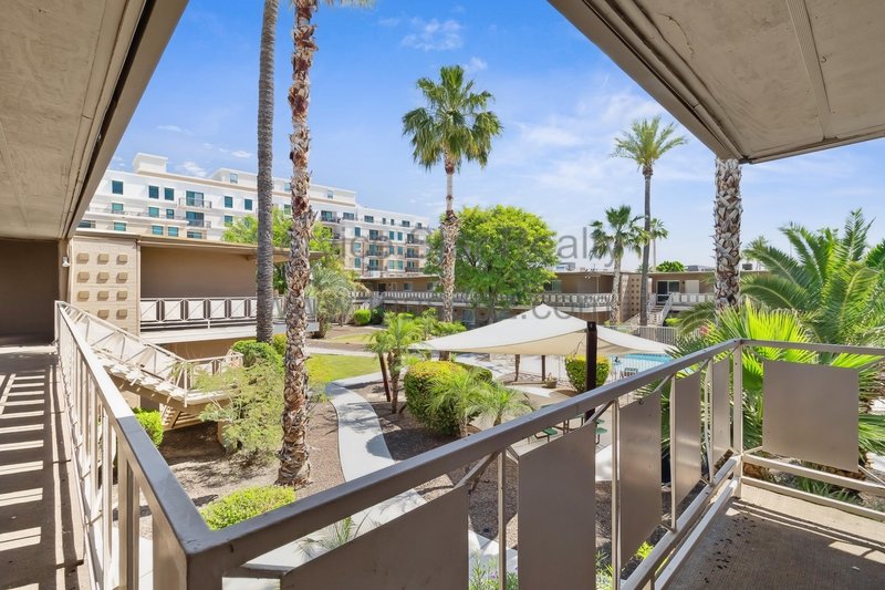 AMAZING LOCATION! 3 BED + 2 BATH CONDO property image