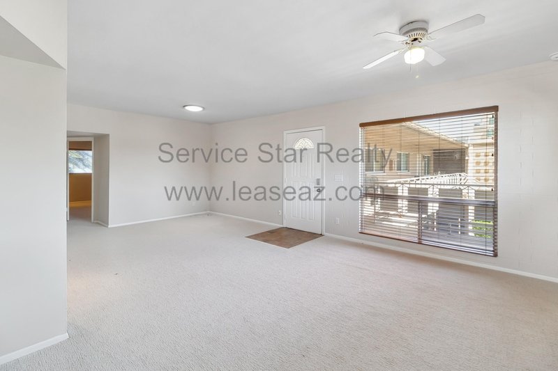AMAZING LOCATION! 3 BED + 2 BATH CONDO property image