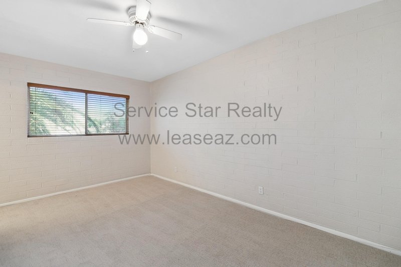 AMAZING LOCATION! 3 BED + 2 BATH CONDO property image