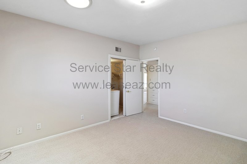 AMAZING LOCATION! 3 BED + 2 BATH CONDO property image