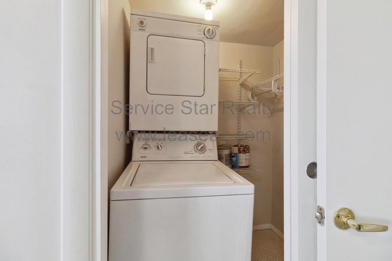 AMAZING LOCATION! 3 BED + 2 BATH CONDO property image