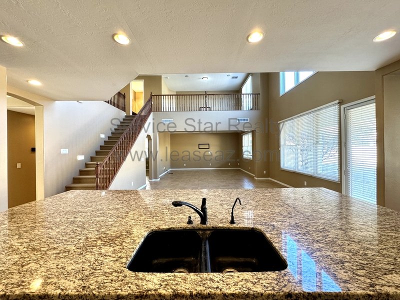 Fantastic 4BR/3BA in Phoenix! property image