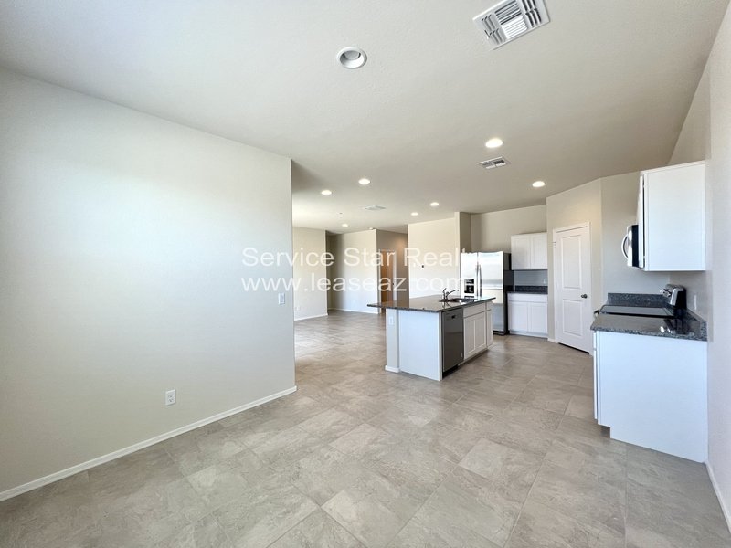 4 Bedroom + 2 Bedroom home in Casa Grande property image