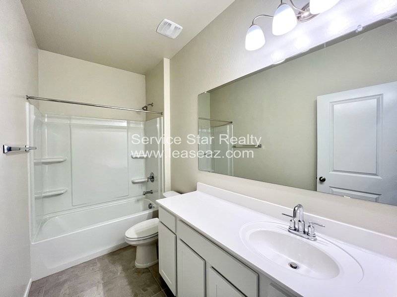 4 Bedroom + 2 Bedroom home in Casa Grande property image