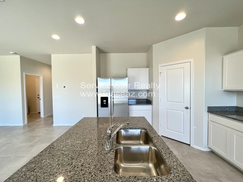 4 Bedroom + 2 Bedroom home in Casa Grande property image