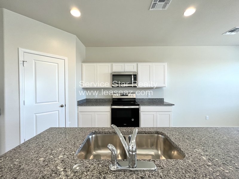 4 Bedroom + 2 Bedroom home in Casa Grande property image