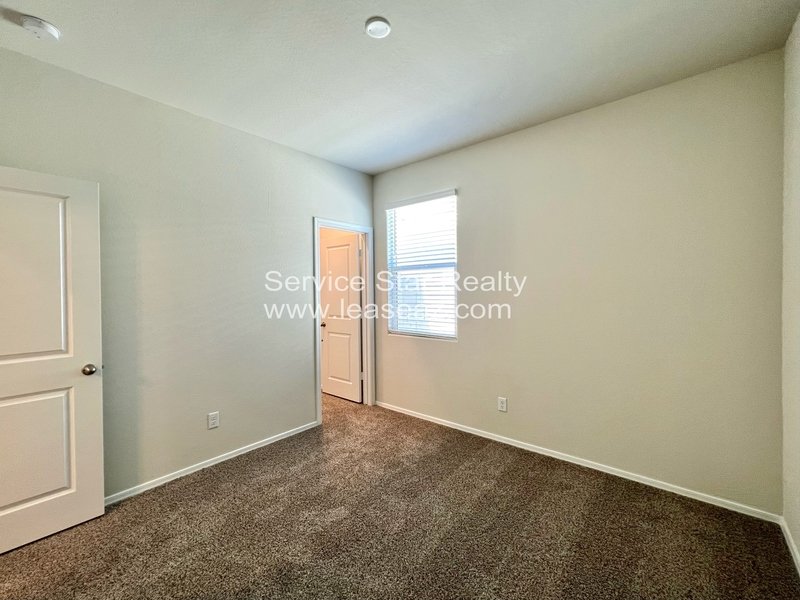 4 Bedroom + 2 Bedroom home in Casa Grande property image