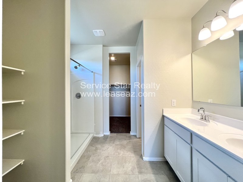 4 Bedroom + 2 Bedroom home in Casa Grande property image