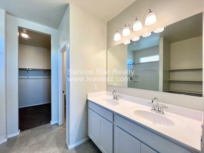 4 Bedroom + 2 Bedroom home in Casa Grande property image